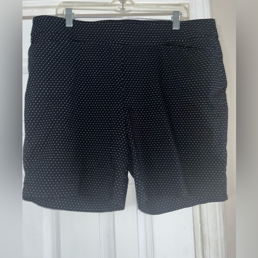 Hilary Radley, Black & White Shorts, Size XXL